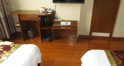 Xi Qian Xing Nan Qiao Business Hotel