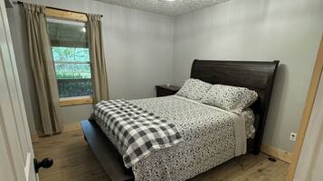 3 bedrooms, WiFi, bed sheets