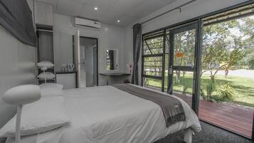 Double Room | Desk, free WiFi