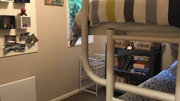 3 dormitorios, tabla de planchar con plancha, wifi y ropa de cama