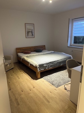 3 habitaciones, escritorio, cuna de viaje y wifi gratis 