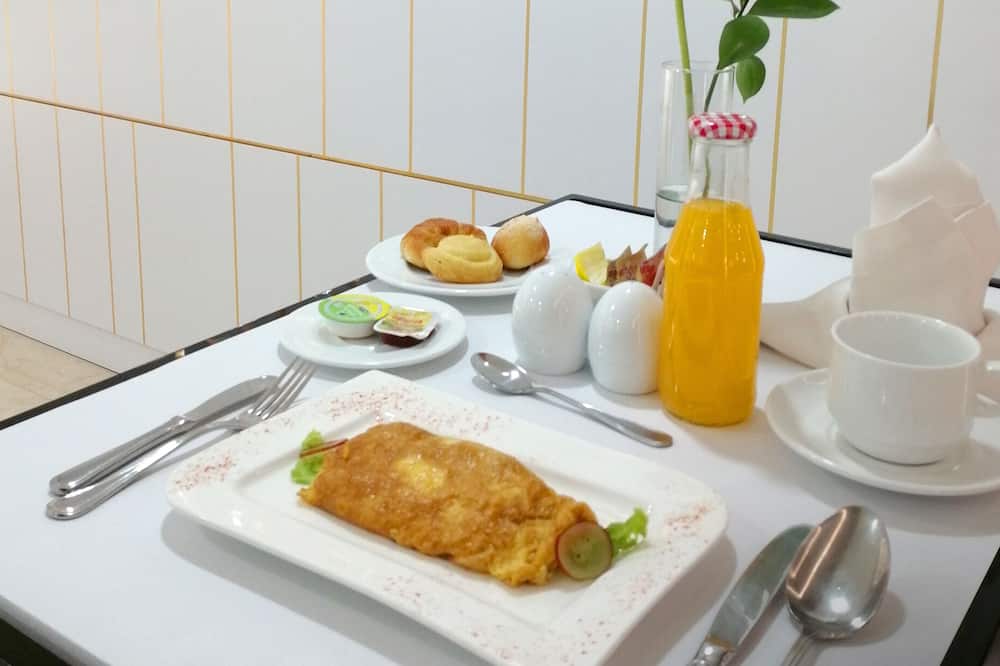 Richmond Suites Hotel