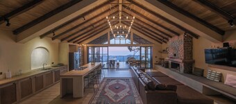 Un refugio natural en medio del bosque tropical, Un lugar escondido en las nubes