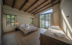 3 chambres, lit parapluie, Wi-Fi gratuit, draps fournis