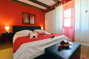 3 camere
