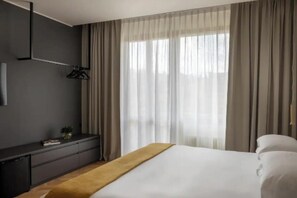 4 chambres, bureau, fer et planche à repasser, Wi-Fi gratuit