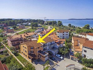 Exterior - Holiday apartment with terrace and balcony (Fažana)