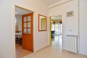 Interior - Holiday apartment with balcony and barbecue (Pula)