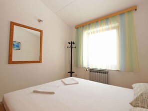 1 室のベッドルーム、WiFi