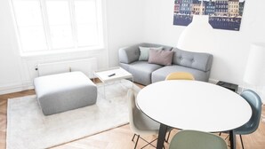 Unclassified image, 4 of 11, button - Beautiful 2-bed With Large Balcony (Copenhagen)