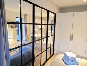 Apartment - Fantastic Apartment w French Balcony (Aarhus)