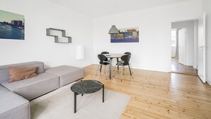 Uklassifisert bilde, 3 av 8, knapp