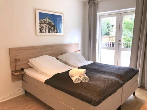 Spacious 1-bed in Frederiksberg w Balcony