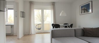 Great 2-bed w Balcony in Charlottenlund