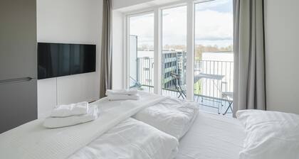 Beautiful Studio w Balcony