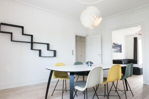 Apartment | 4 bedrooms - Beautiful 2-bed Apartment (Hellerup)