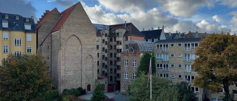 2 عدّة غرف نوم