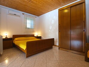 アイロン / アイロン台、旅行用ベビーベッド、インターネット