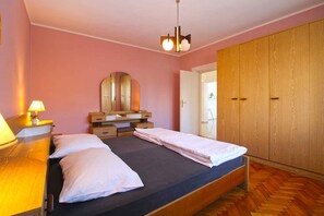 3 bedrooms, WiFi