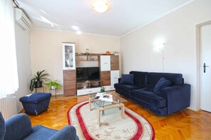 TV - Holiday apartment with air conditioning (Pula)