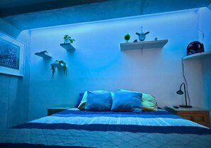 1 chambre, bureau, fer et planche à repasser, Wi-Fi gratuit