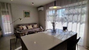 Interior - Holiday home with air conditioning (Rovinj)