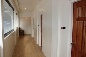 Quầy tiếp tân