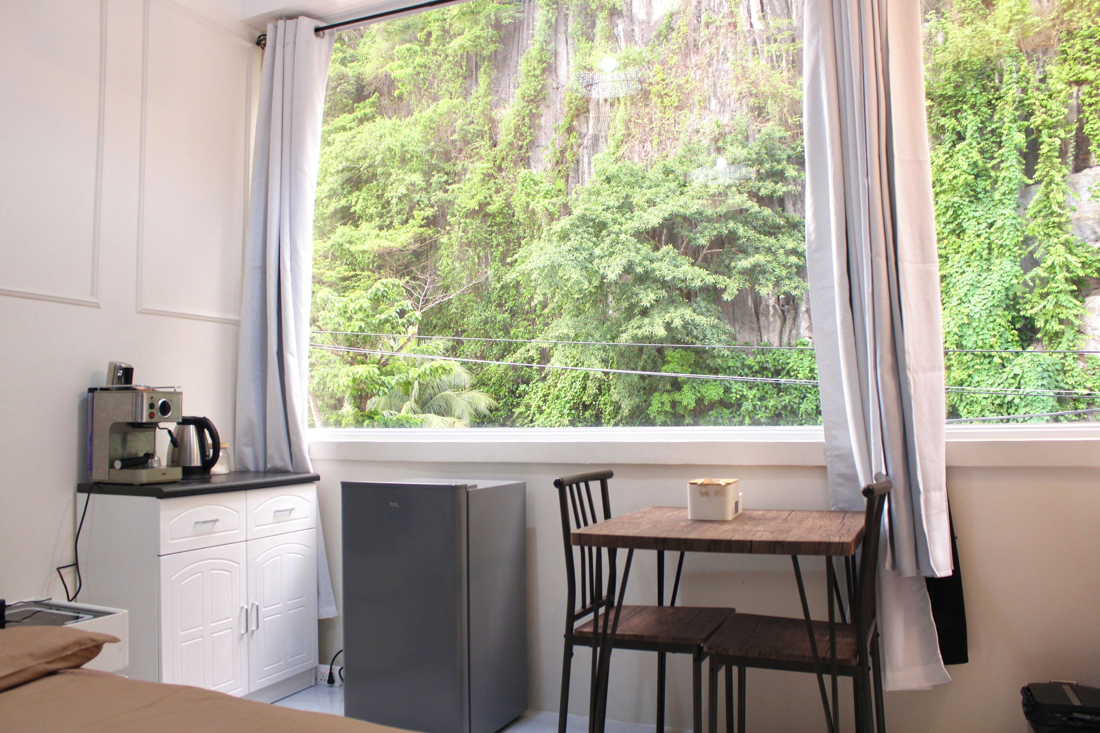 Deluxe Studio Suite