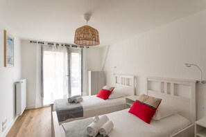 4 sovrum, strykjÀrn/strykbrÀda, gratis wi-fi och sÀngklÀder