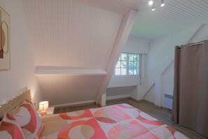 4 slaapkamers, een strijkplank/strijkijzer, gratis wifi