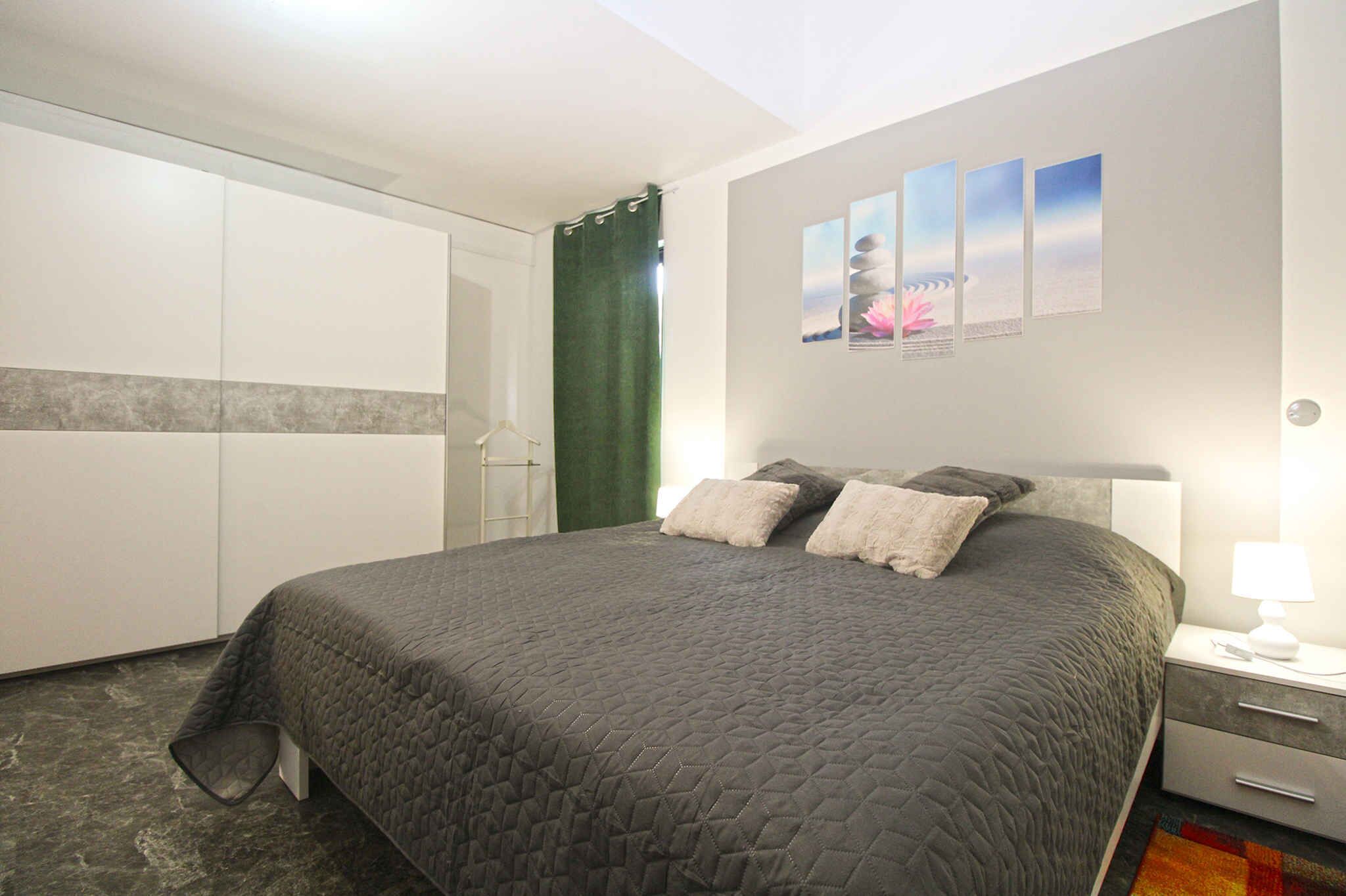 3 室のベッドルーム、WiFi