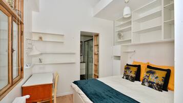 2 chambres, fer et planche à repasser, Wi-Fi gratuit, draps fournis