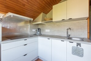 Frigorifero, microonde, macchina per tè/caffè