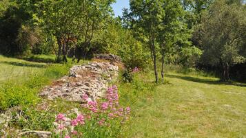Enceinte de lâhĂ©bergement