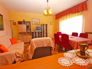 TV - Holiday apartment with air conditioning (Valbandon)