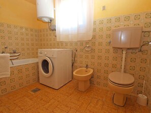 Bidet