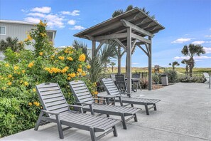 Terrace/patio - Experience the best of Port A. in this newly remodeled ground-floor condominium! (Port Aransas)
