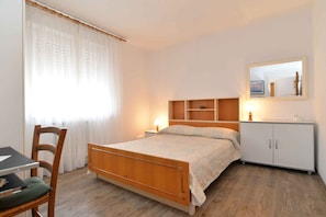 1 habitación y wifi