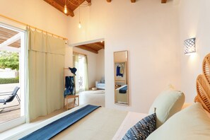 5 habitaciones, tabla de planchar con plancha y wifi gratis 