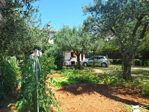 Property grounds - Holiday apartment with air conditioning (Medulin)