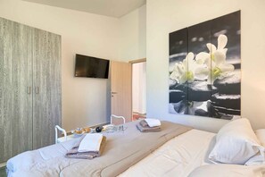 5 chambres, fer et planche à repasser, accès Internet