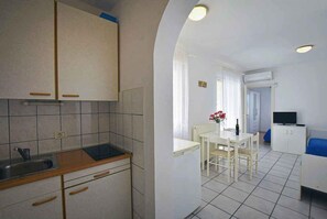 Interior - Holiday apartment with air conditioning and outdoor pool (Poreč)