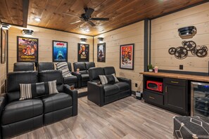 Smart-TV, videospill og bøker