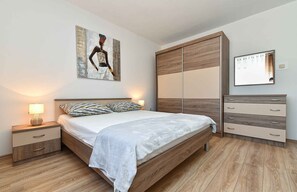 2 bedrooms, iron/ironing board - Holiday apartment with air conditioning (Medulin)