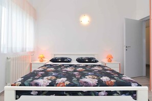 2 Schlafzimmer, Bügeleisen/Bügelbrett, WLAN