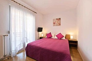 Room - Holiday apartment with air conditioning and outdoor pool (Poreč)