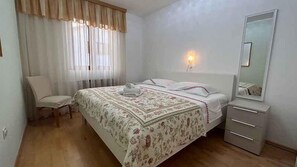 2 bedrooms