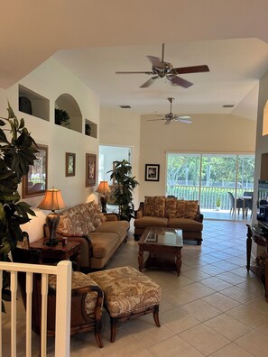 Living area - Cozy 3-Bedroom Condo in Lely Resort Naples, FL (Naples)