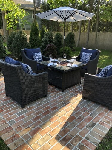 EH Village 2BR Apt Walk to Beach, Shops, & Restaurants!