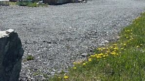 Exterior - Red Jellybean: great ocean views and sunsets close to town (Twillingate)
